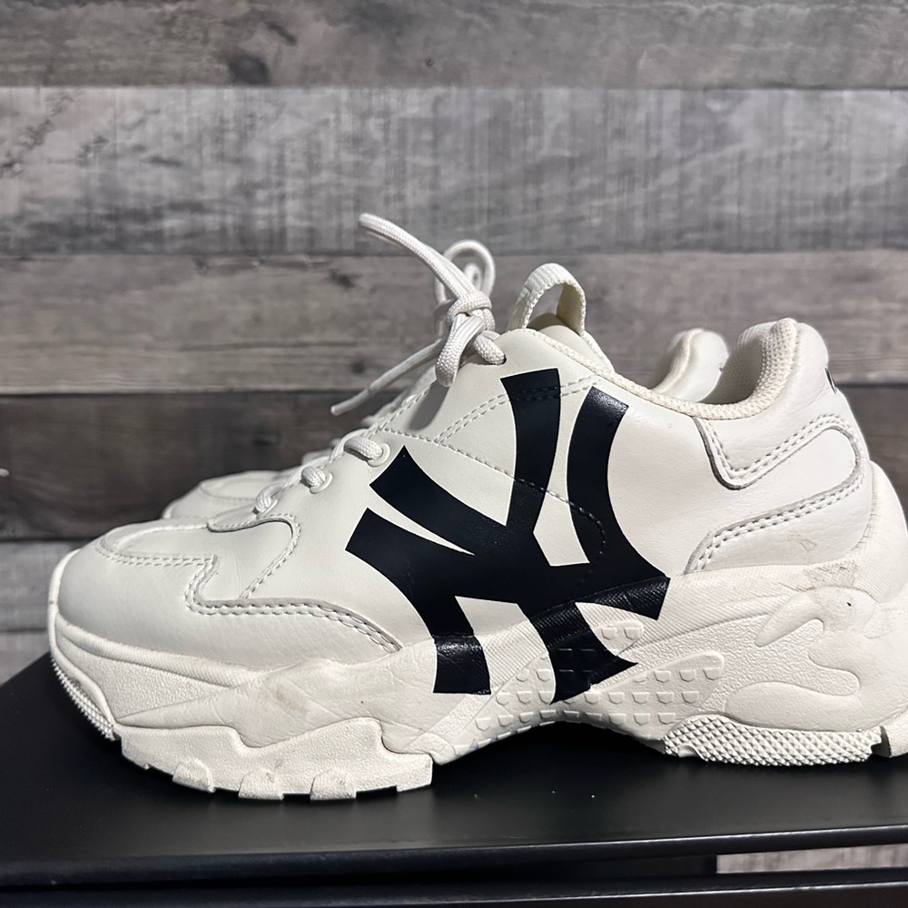 MLB Korean big Ball Chucky NY sneakers